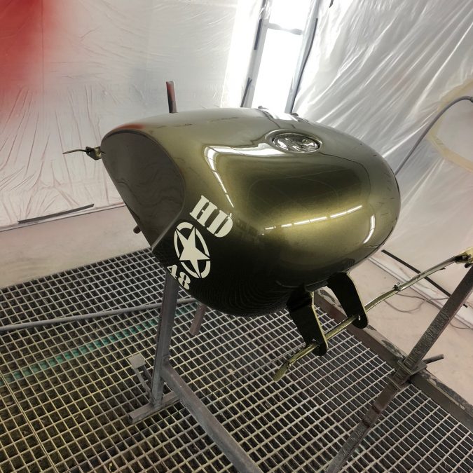 Peinture r&eacute;servoir moto Mulhouse 2